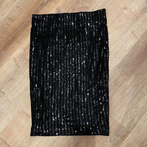 GUESS SOLICE SEQUIN TUBE BLACK SKIRT Size M NWOT